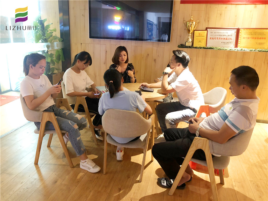 麗竹大門為你開，生源不斷滾滾來
