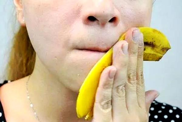 挖掘香蕉的美容護(hù)膚秘訣，看看南寧美容培訓(xùn)哪家好