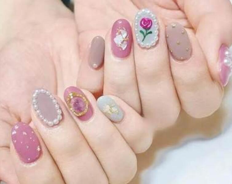 美甲怎么保養(yǎng)更持久？南寧專業(yè)美甲培訓告訴你
