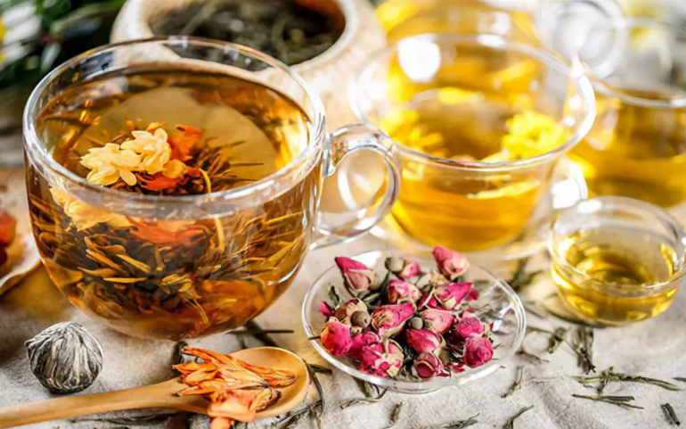 夏季養(yǎng)生茶來(lái)咯！趕緊給家人泡一杯吧