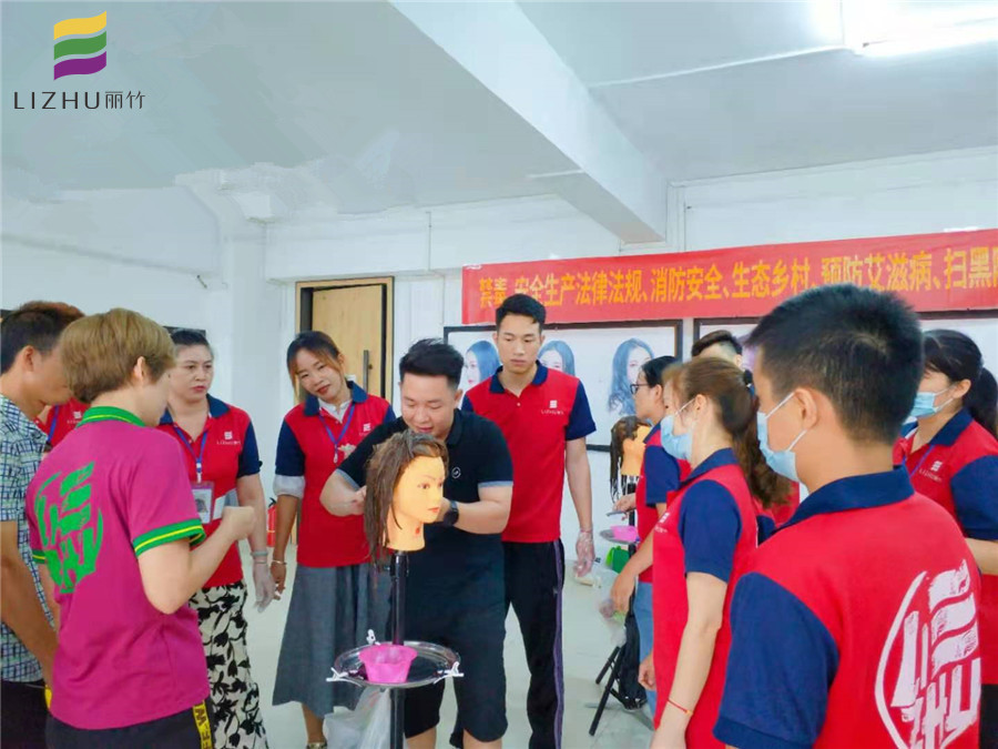 南寧專業(yè)的美發(fā)學(xué)校有哪些？來麗竹學(xué)?？纯?>
								
								<span id=