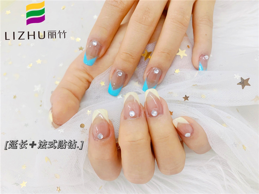 學(xué)延長(zhǎng)甲教程，感受廣西學(xué)美甲哪家專業(yè)？