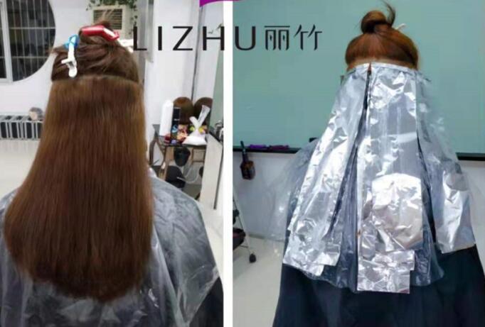 正確褪淺的技巧，南寧美發(fā)課堂正在講解