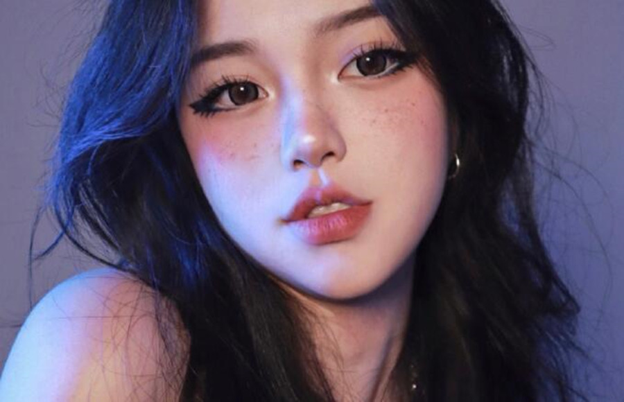 Egirl妝教程，南寧化妝學(xué)校找到了