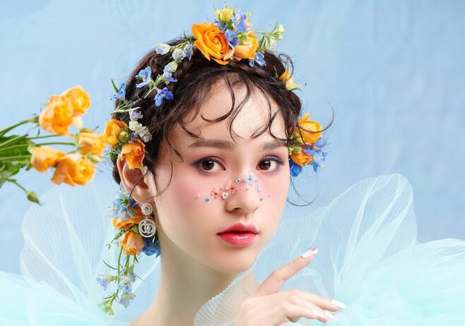 田園風(fēng)新娘有哪些特點？廣西教新娘妝的學(xué)校分享給你