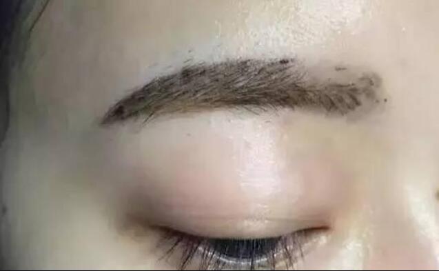 紋繡為什么要二次補(bǔ)色？南寧紋繡知識(shí)分享