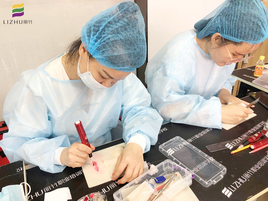 紋唇常用的5種顏色，廣西紋繡培訓機構(gòu)分享給你