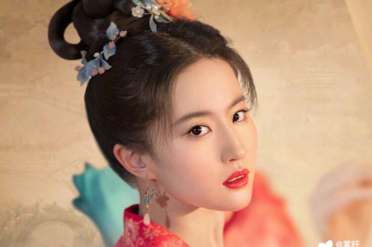 新中式國風眼妝 ，廣西專業(yè)正規(guī)彩妝培訓學校課程