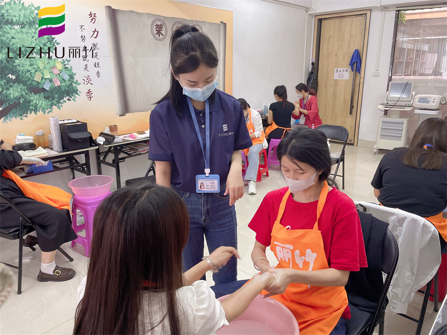 美甲手部護(hù)理的重要性，廣西美甲實(shí)操教學(xué)