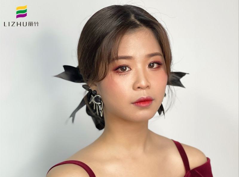 時(shí)尚簡(jiǎn)約造型，廣西美妝師專(zhuān)業(yè)學(xué)校作品