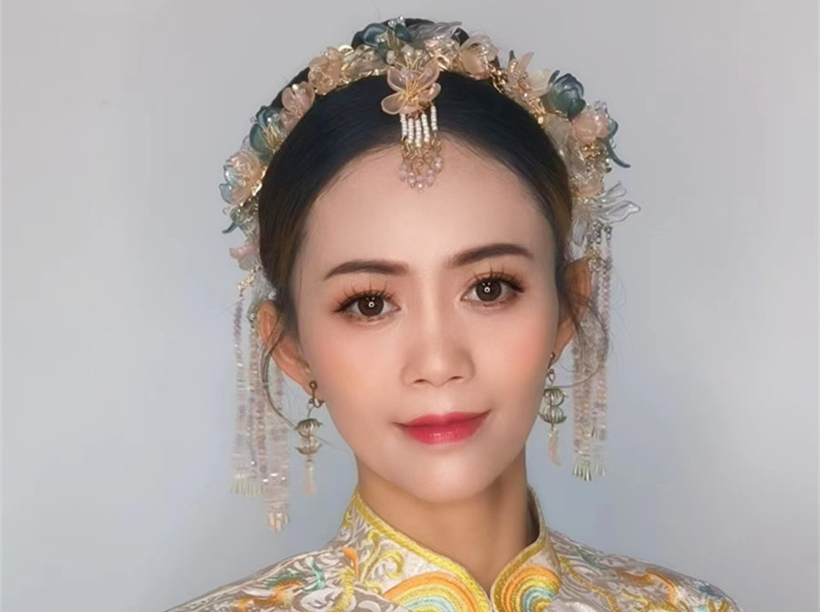國風(fēng)新娘造型，廣西新娘彩妝造型學(xué)校演繹中國美