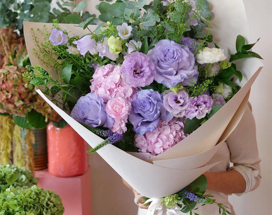 韓系甜美花束，廣西花藝插花造型學校浪漫推薦