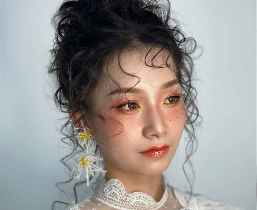 日系風(fēng)尚新娘，廣西新娘造型彩妝學(xué)校作品