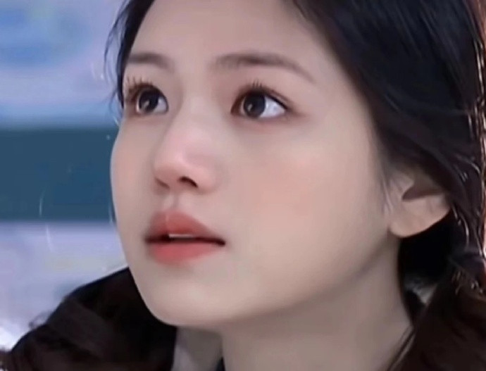 消腫減齡眼妝，廣西化妝基礎(chǔ)班教程
