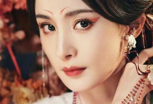 《狐妖小紅娘》眼妝教程，廣西化妝時尚培訓(xùn)