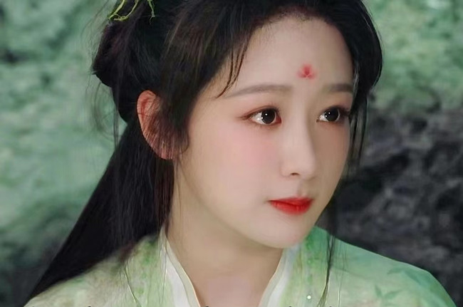 小夭《長相思》妝容教程，南寧化妝培訓(xùn)明星仿妝
