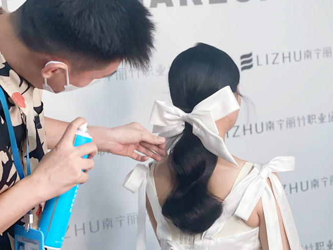 簡約韓式新娘手法要點概述，廣西化妝學(xué)校教學(xué)筆記