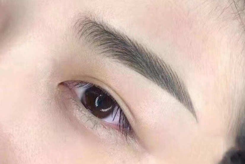 廣西學(xué)紋眉：紋眉哪種好看自然？