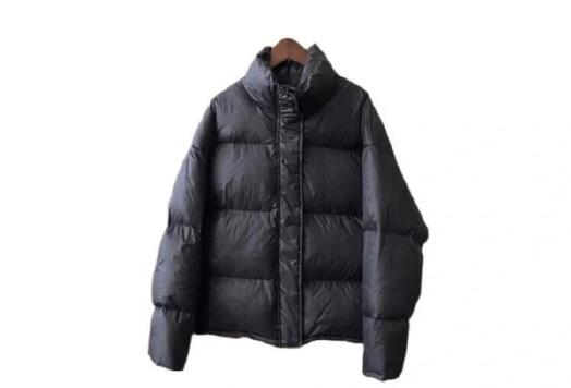 黑色短款羽絨服搭配技巧，廣西人物形象造型課程