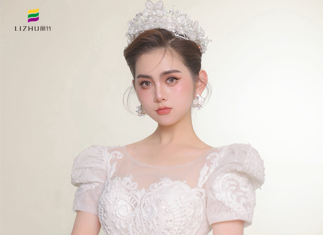 簡約氣質(zhì)新娘，廣西學(xué)新娘跟妝作品