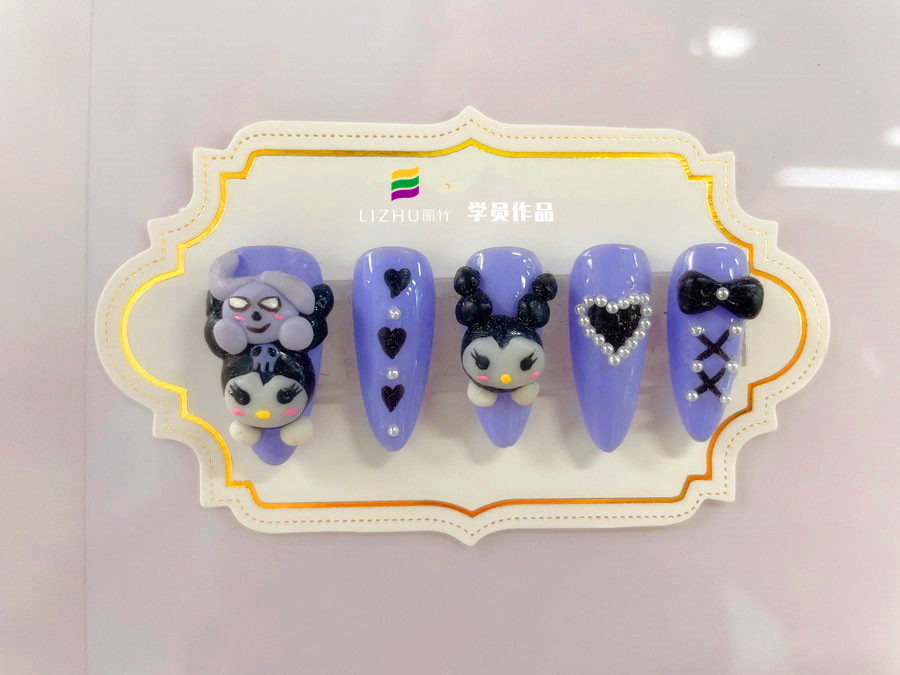 雕花+彩繪美甲，廣西美甲進(jìn)階培訓(xùn)