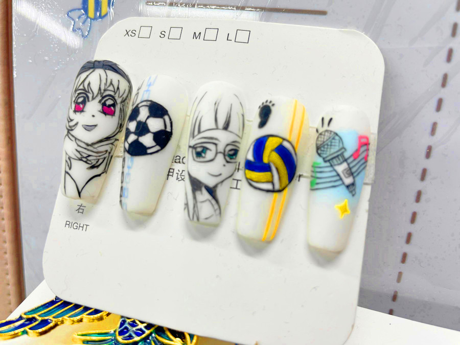 廣西美甲教育：什么是手繪美甲？