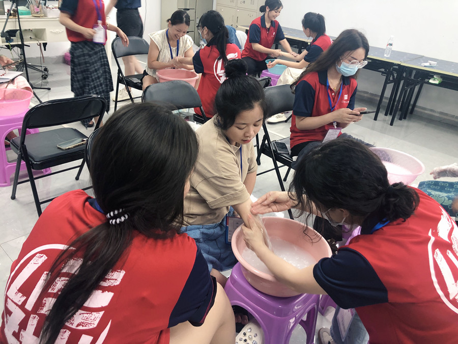 在家如何進(jìn)行手部護(hù)理？南寧美甲課堂花絮