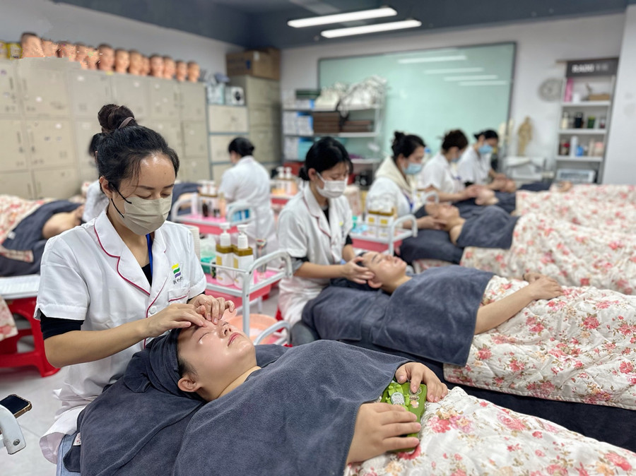 面部管理八大基礎手法，南寧美容護膚