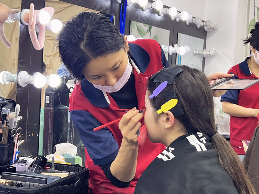 廣西彩妝實操，記錄同學們的每次努力